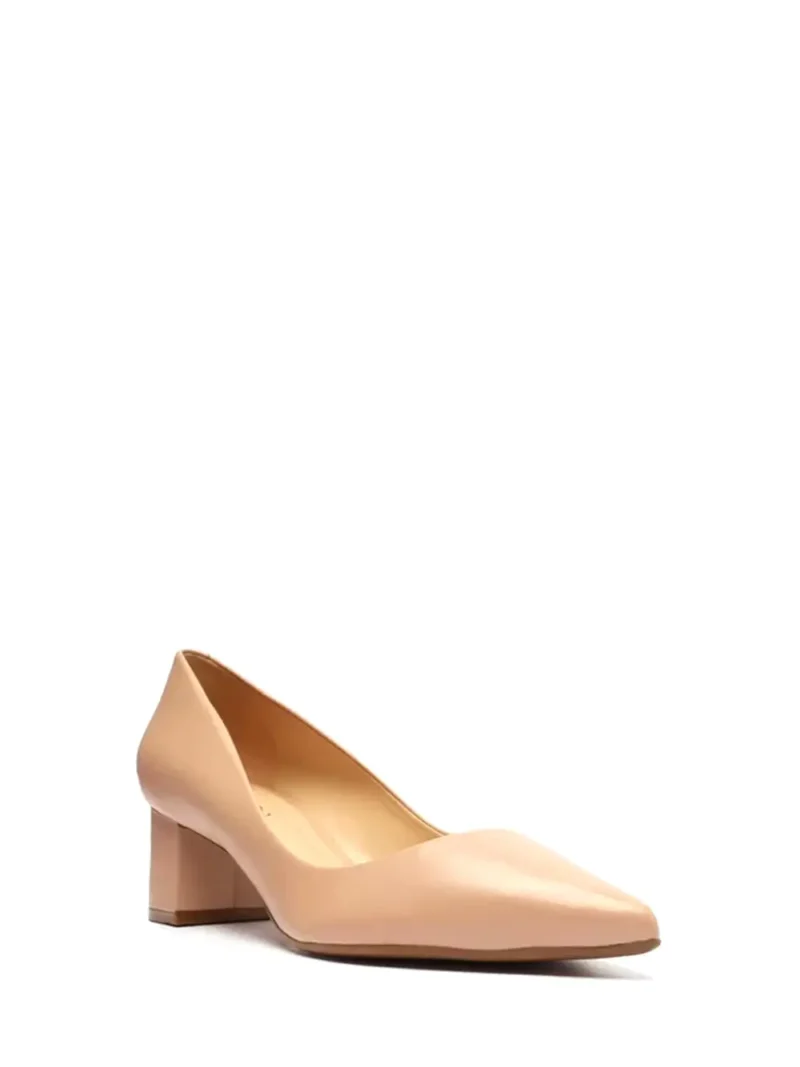 Alternative view of Scarpin Arezzo em Pele Beige e Biqueira Fina