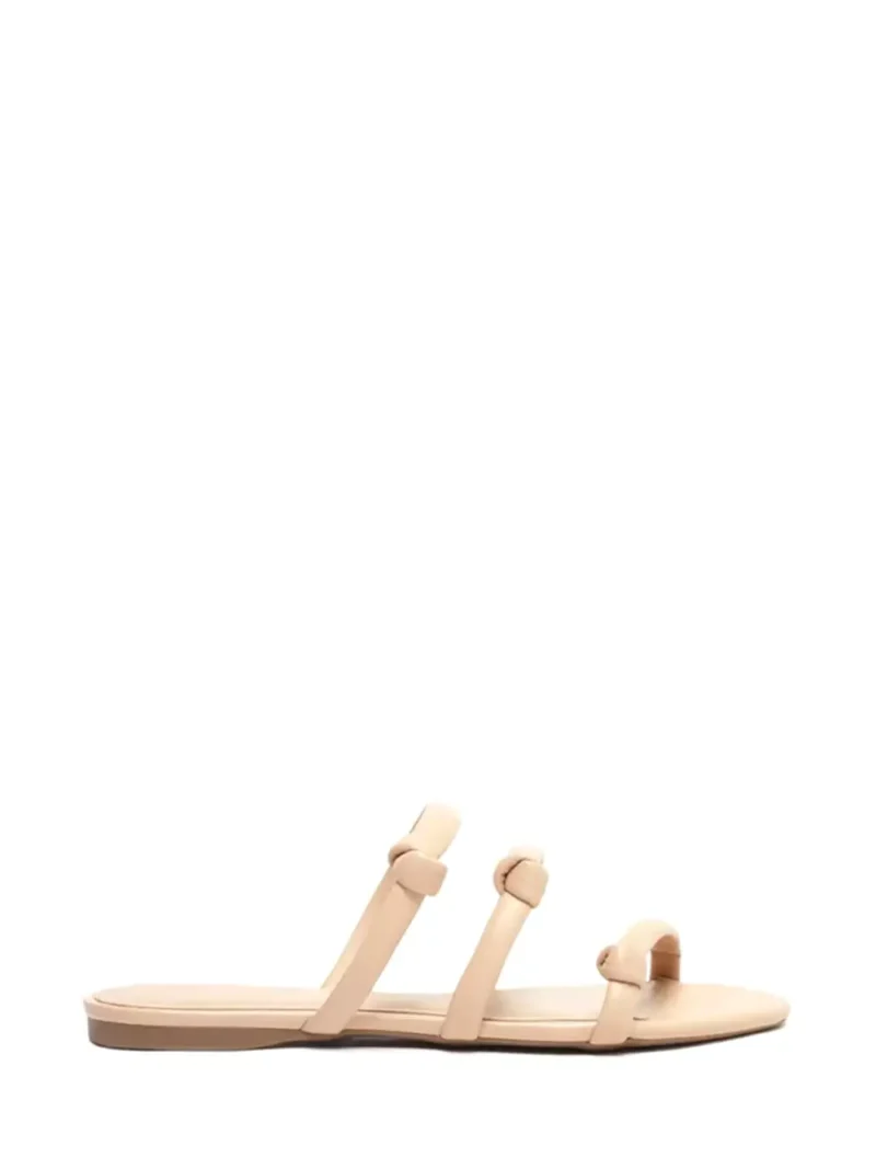 Sandália Arezzo em Pele Beige com Três Tiras