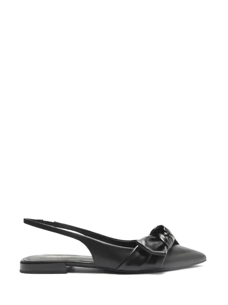 Mule Arezzo Preto em Pele e Laço na Biqueira