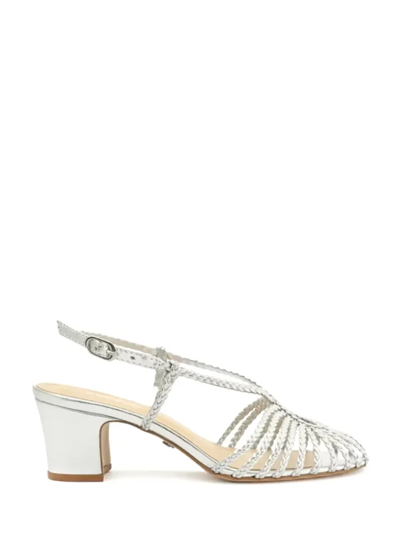 Sandália Arezzo em Pele Prata e Tiras Entrançadas