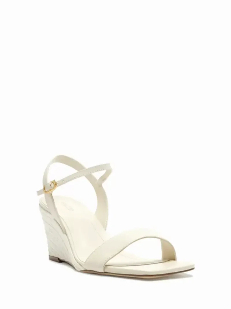 Alternative view of Sandália Arezzo em Pele Branca com Tira Única