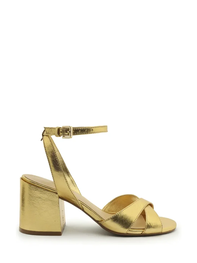 Sandália Arezzo em Pele Dourada e Tiras Cruzadas