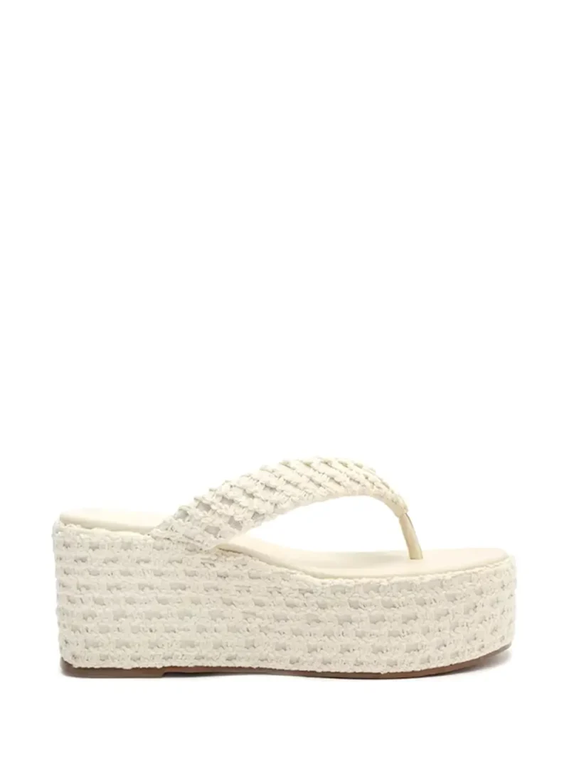 Sandália Flatform Arezzo em Crochet Branco