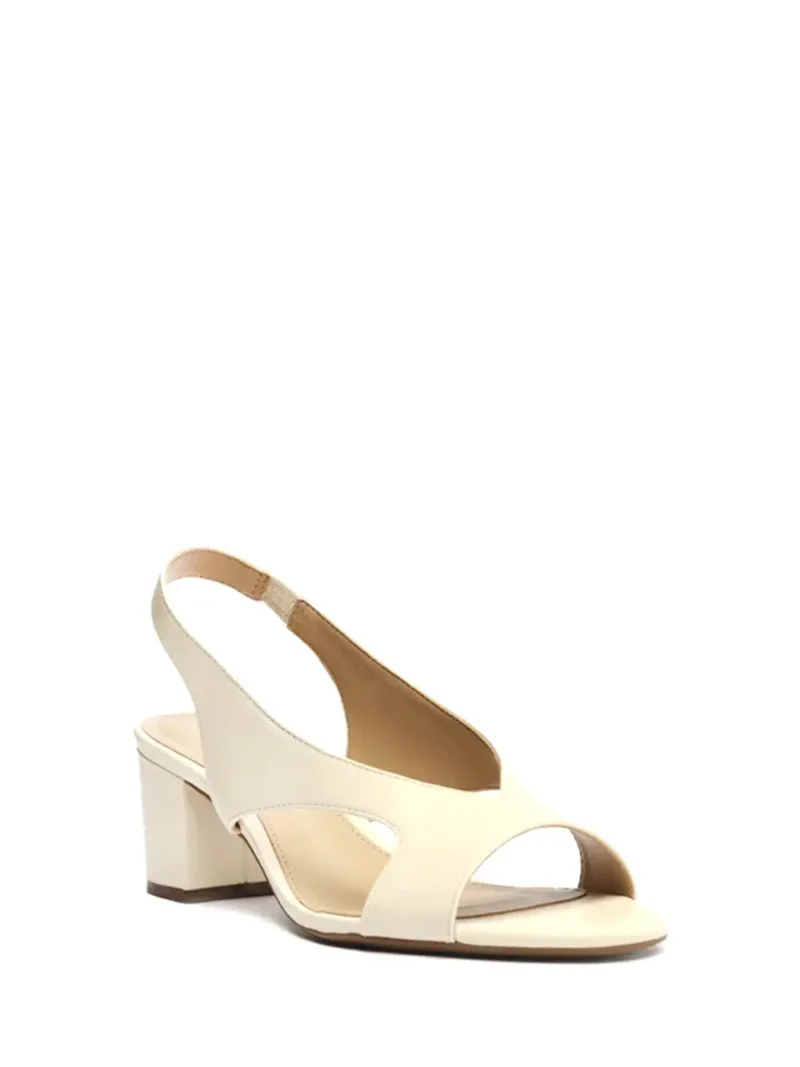 Alternative view of Sandália Arezzo em Pele Beige e Salto em Bloco