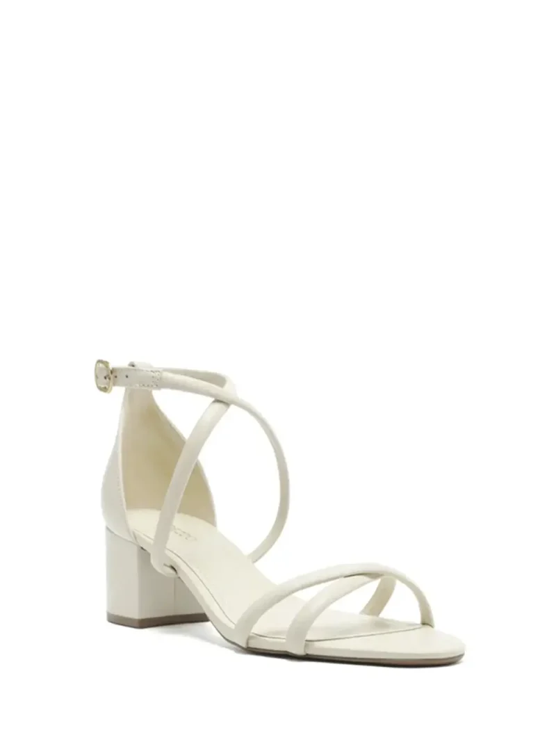 Alternative view of Sandália Arezzo em Pele Branca e Múltiplas Tiras