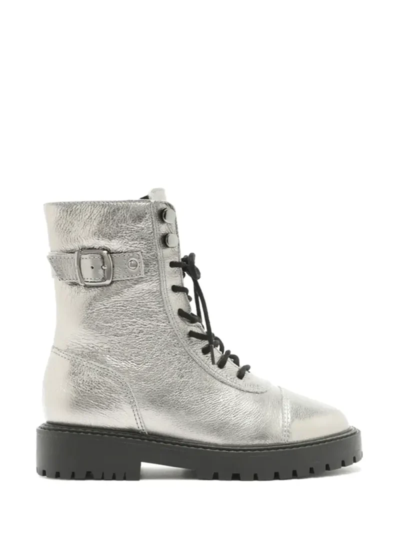 Bota Arezzo em Pele Prata e Sola Tratorada