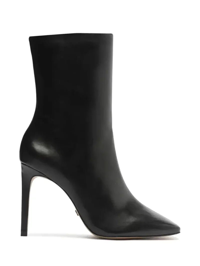 Bota Preta Arezzo em Pele e Salto Alto Fino