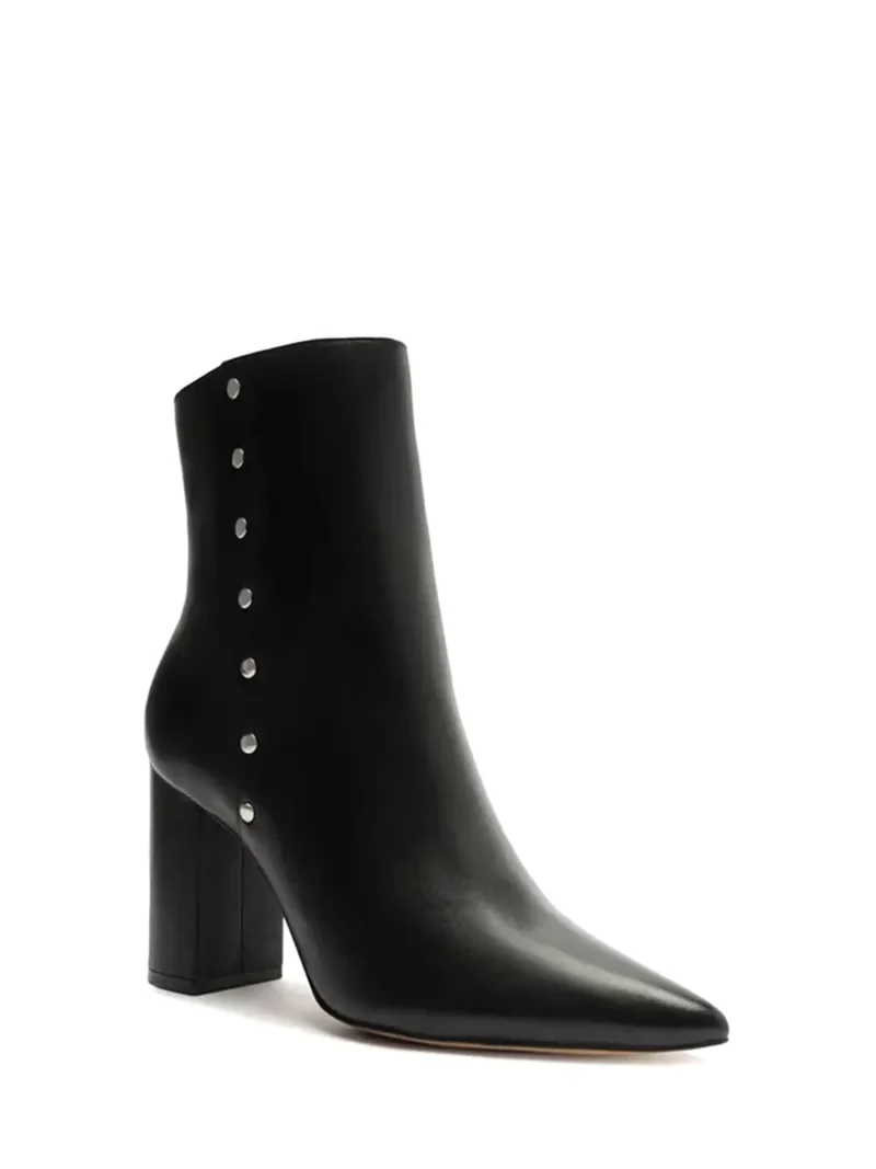 Alternative view of Bota Preta Arezzo em Pele e Tachas na Lateral