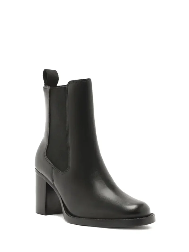 Alternative view of Bota Preta Arezzo em Pele e Salto em Bloco