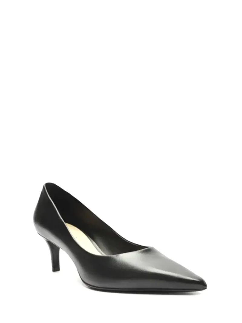 Scarpin Arezzo Preto em Pele e Biqueira Fina