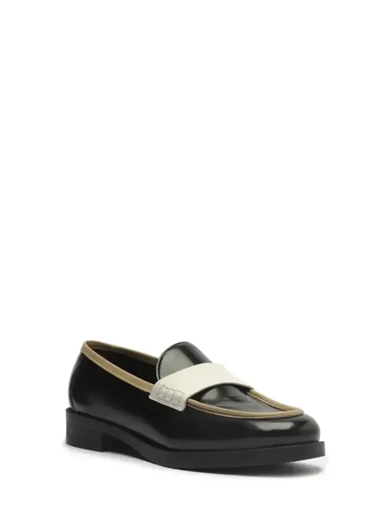 Alternative view of Loafer Arezzo Preto em Pele e Pormenor Branco